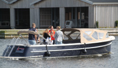 Sloepvaren - Vrijgezellenuitje in Friesland - Ottenhome Heeg Events